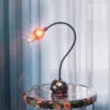 Serien.lighting Poppy Table, Schwarz/rubinrot